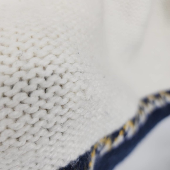 American Eagle Fair Isle Cardigan Chunky Knit Medium Cream Navy Pockets XS - Picture 6 of 10